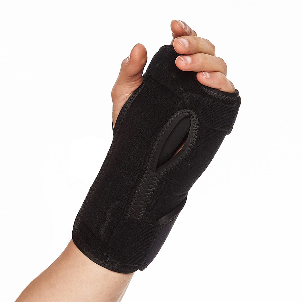 Motion aluminum sheet hand guard support with detachable adjustment for preventing sprains. Wrapping type compression wrist guard.